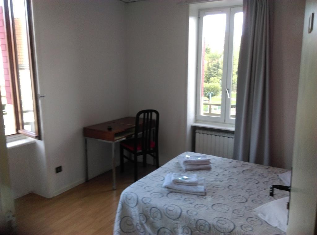 Le Clos Fleuri Bourg-de-Thizy Exterior foto